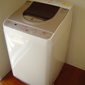 洗濯機は温風乾燥付です
