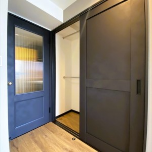 CL　左側は2階建なので短い衣類