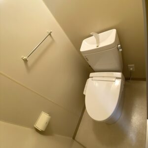 ウオッシュレット付です。