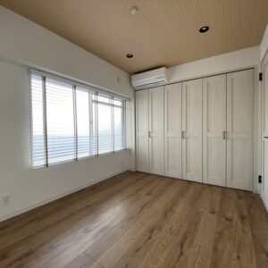 真ん中の洋室 真ん中の洋室